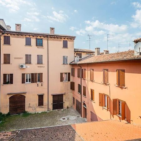 Apartment Under The Basilica Of Sant'Andrea Mantova Exterior photo