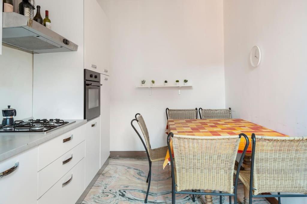 Apartment Under The Basilica Of Sant'Andrea Mantova Exterior photo