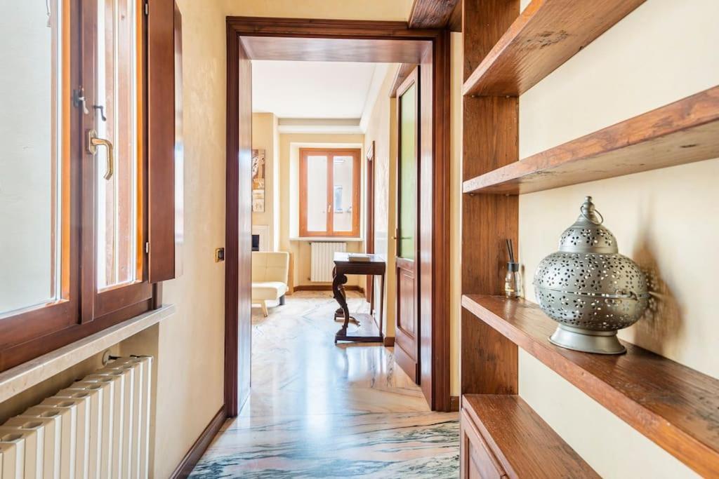 Apartment Under The Basilica Of Sant'Andrea Mantova Exterior photo